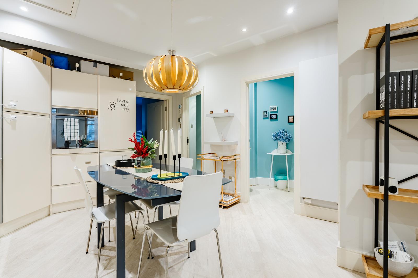 Luxury 3-En-suites House 3 mins to Pimlico with AC