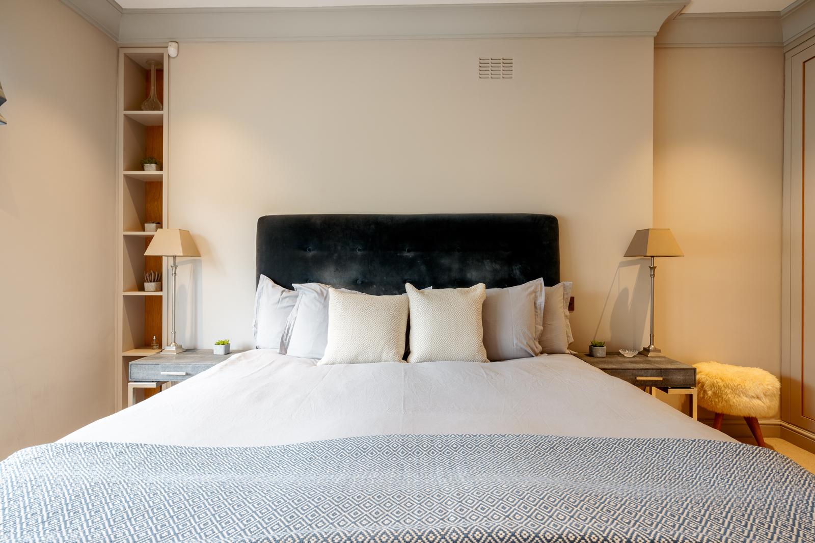 Chelsea Canvas: Art-Fueled 3BRs Townhouse | AC