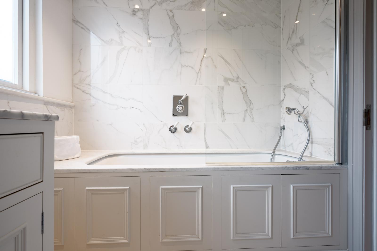 Chelsea Canvas: Art-Fueled 3BRs Townhouse | AC