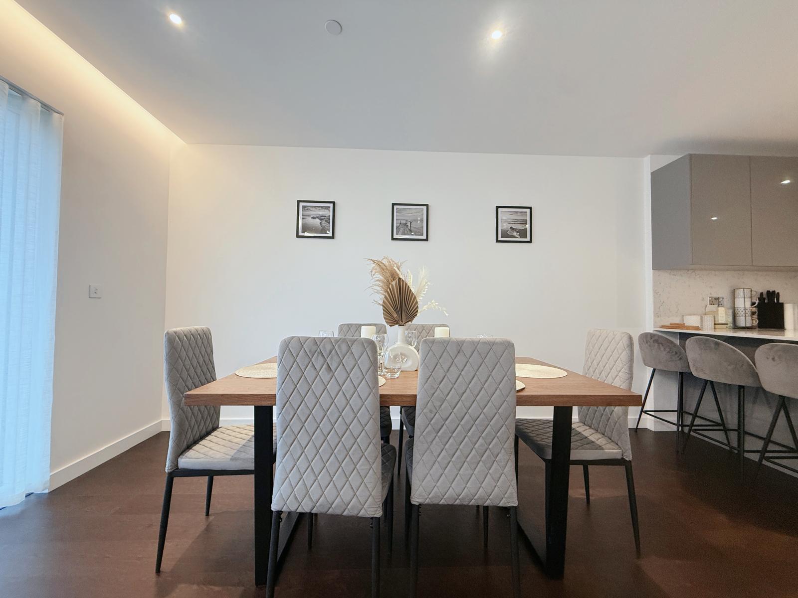 Skyline Serenity: Nine Elms 3BRs Haven