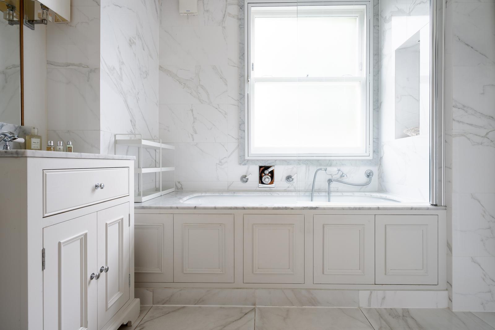 Chelsea Canvas: Art-Fueled 3BRs Townhouse | AC