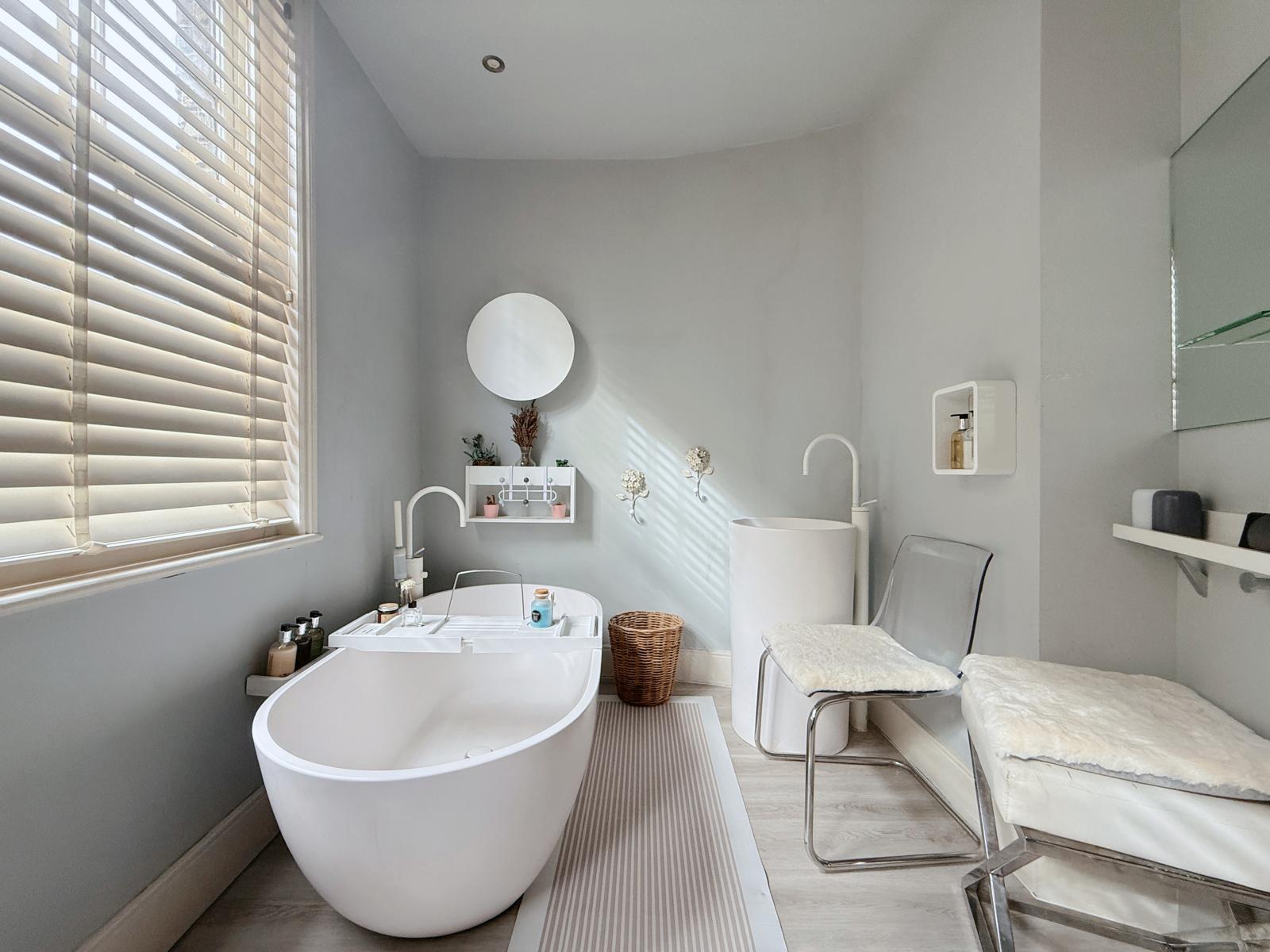 Luxury 3-En-suites House 3 mins to Pimlico with AC