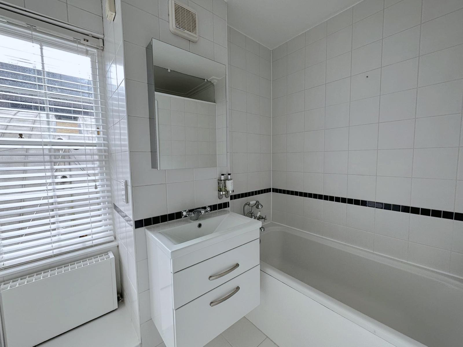 A Blend of History and Modern Victoria house