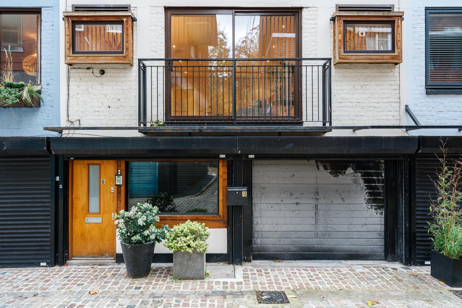 Stunning 3BRs 3F house close to Oxford with AC