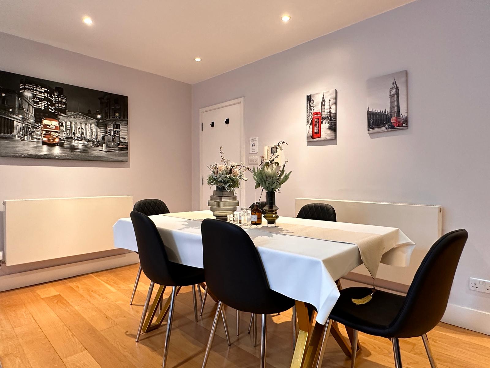 Stunning 3BRs 3F house close to Oxford with AC