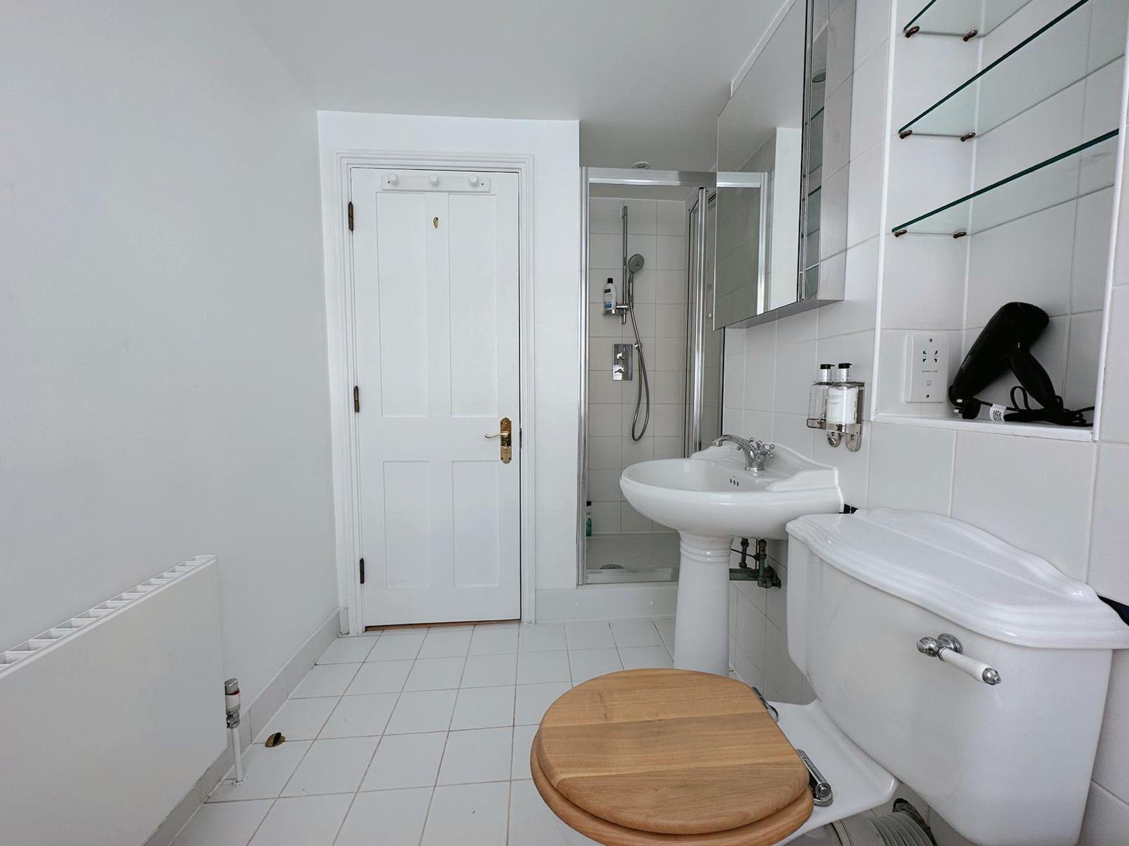 A Blend of History and Modern Victoria house